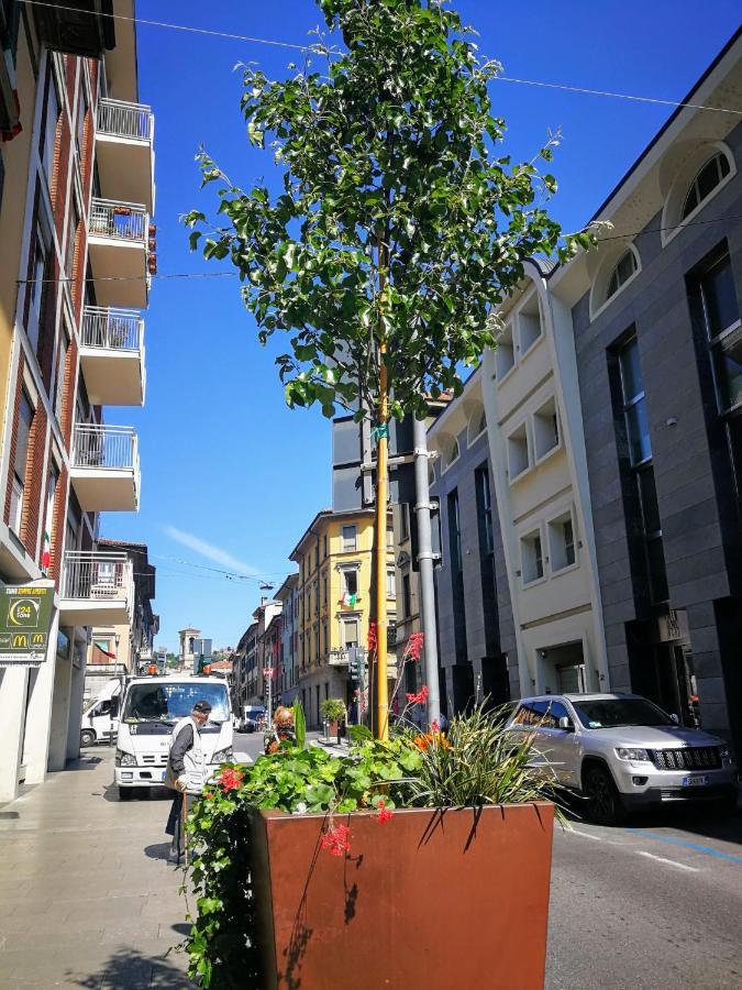 Q21Apartment -The Silent Charm Bergamo Exteriör bild